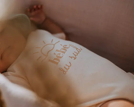 Comment habiller bébé quand il fait chaud ? 🌞
